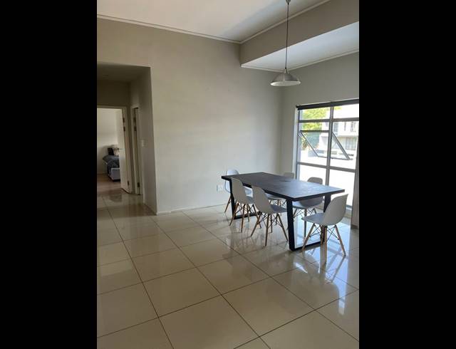 3 BEDROOM PROPERTY TO RENT IN OAKLANDS